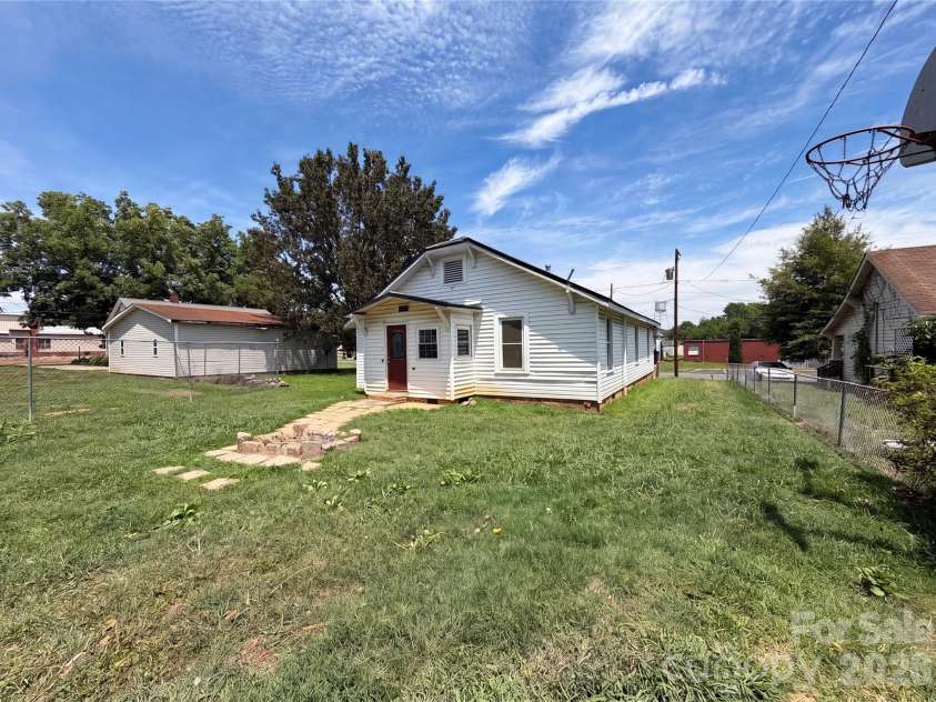 308 School Street, Rockwell, NC 28138.  MLS# CAR4393102, YatesRealty ID 29819. 