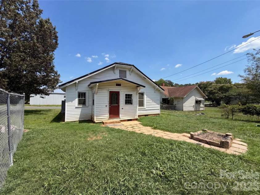 308 School Street, Rockwell, NC 28138.  MLS# CAR4393102, YatesRealty ID 29819. 