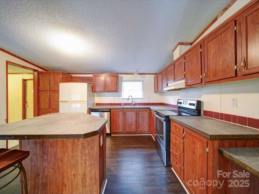 968 Tadlock Road, Pageland, SC 29728.  MLS# CAR4237782, YatesRealty ID 2982. 