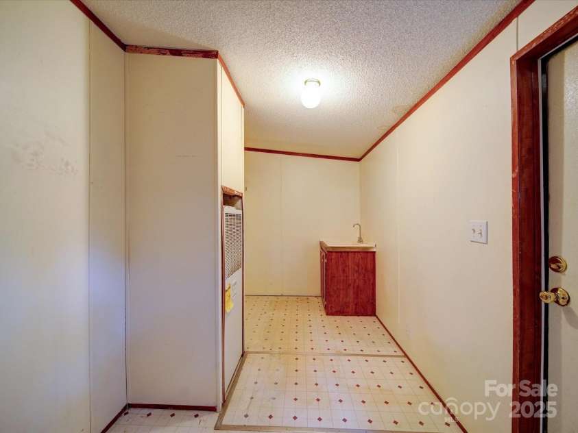 968 Tadlock Road, Pageland, SC 29728.  MLS# CAR4237782, YatesRealty ID 2982. 