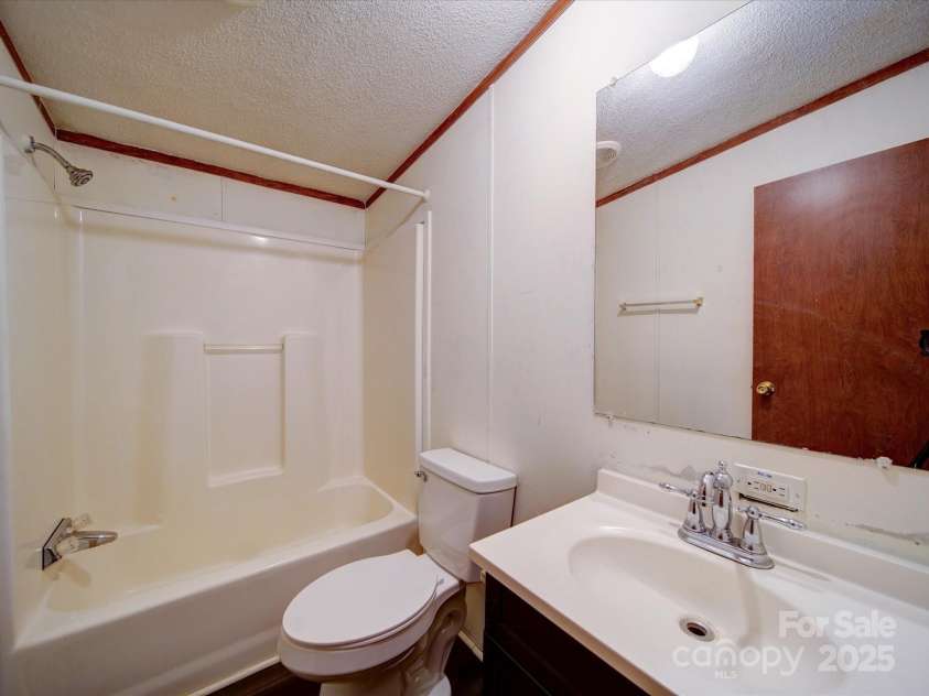 968 Tadlock Road, Pageland, SC 29728.  MLS# CAR4237782, YatesRealty ID 2982. 