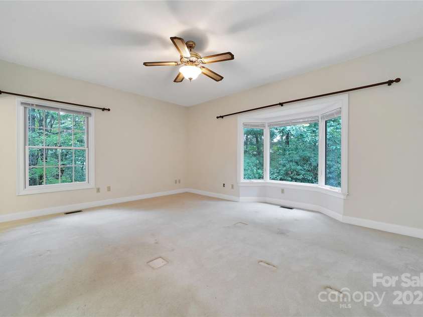 273 Inoli Circle, Brevard, NC 28712.  MLS# CAR4286189, YatesRealty ID 29820. Primary Bedroom