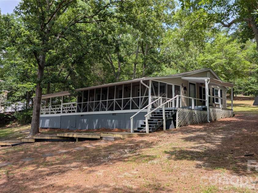 300 Valley 1 Drive, Winnsboro, SC 29180.  MLS# CAR4393095, YatesRealty ID 29821. 