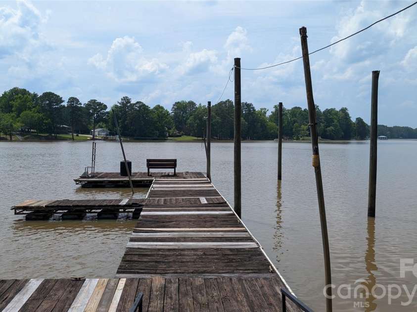 300 Valley 1 Drive, Winnsboro, SC 29180.  MLS# CAR4393095, YatesRealty ID 29821. 