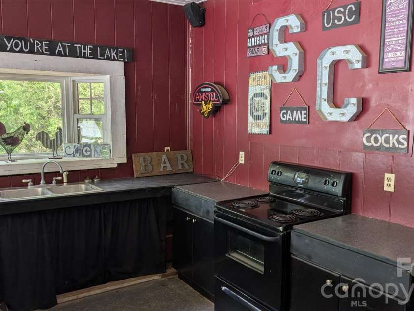 300 Valley 1 Drive, Winnsboro, SC 29180.  MLS# CAR4393095, YatesRealty ID 29821. 