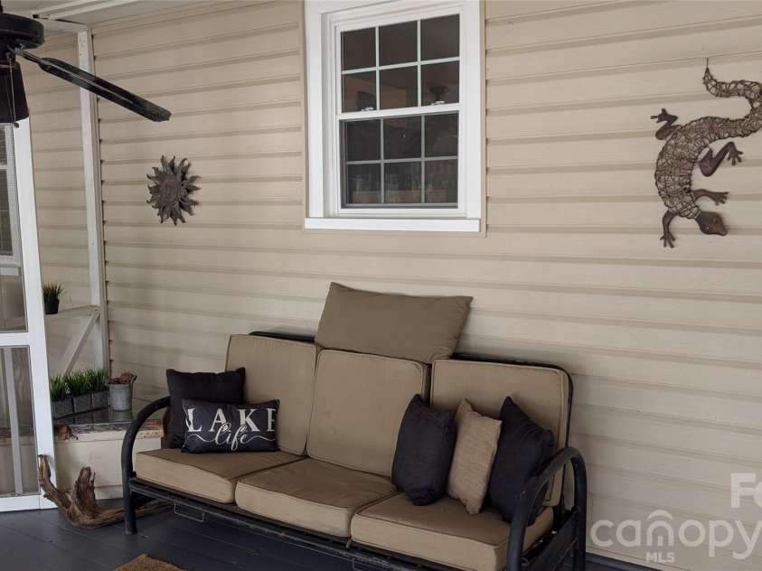 300 Valley 1 Drive, Winnsboro, SC 29180.  MLS# CAR4393095, YatesRealty ID 29821. 