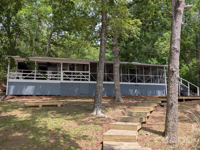 300 Valley 1 Drive, Winnsboro, SC 29180.  MLS# CAR4393095, YatesRealty ID 29821. 
