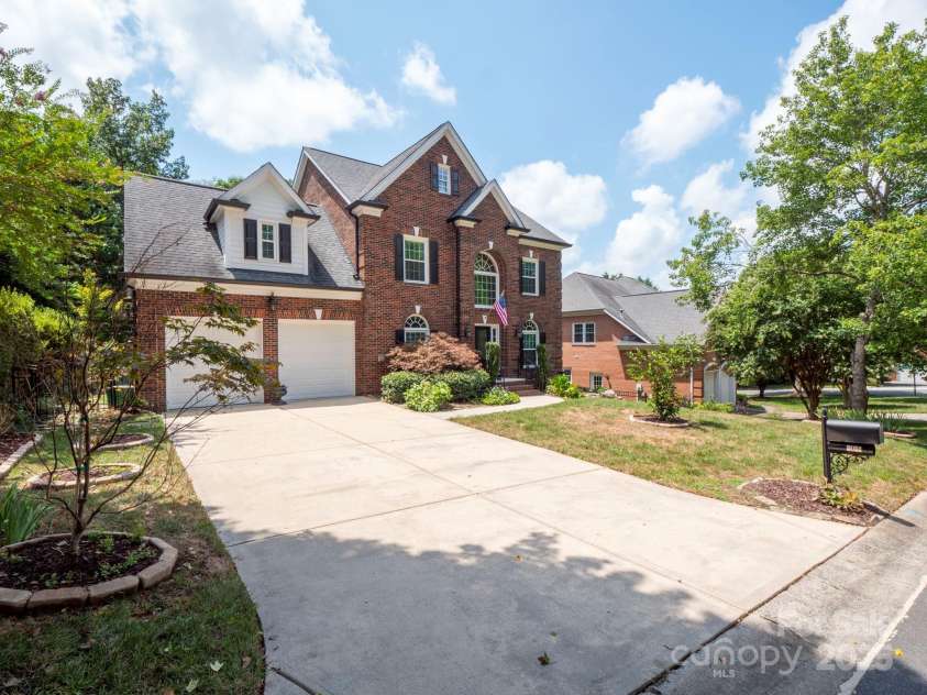 9014 Cardinal Ridge Court, Charlotte, NC 28270.  MLS# CAR4288256, YatesRealty ID 29822. 
