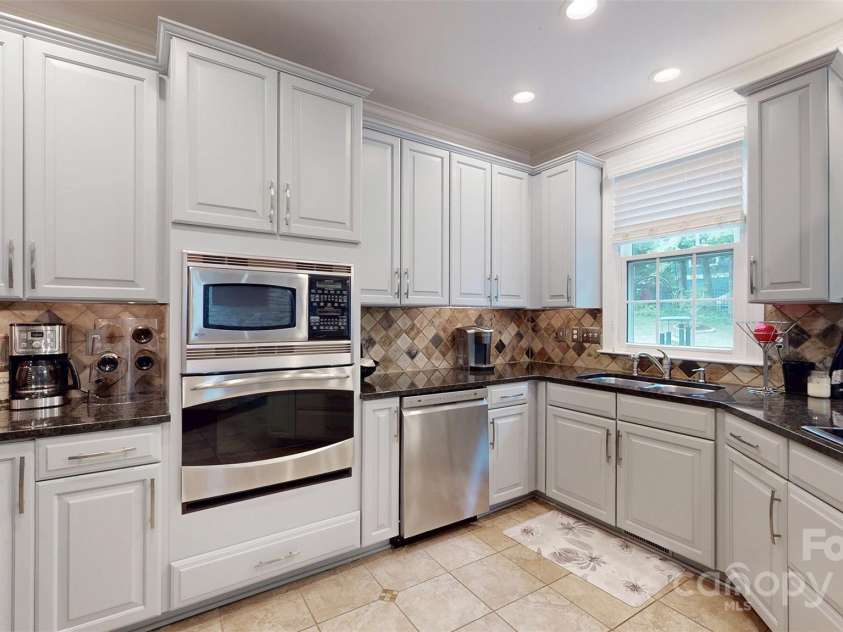 9014 Cardinal Ridge Court, Charlotte, NC 28270.  MLS# CAR4288256, YatesRealty ID 29822. 
