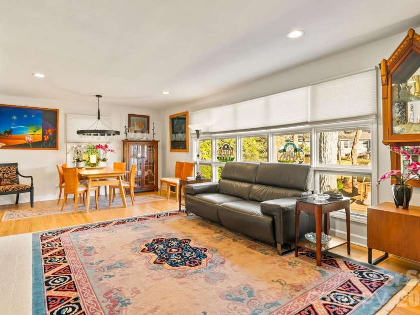2 Bevlyn Drive, Asheville, NC 28803.  MLS# CAR4417526, YatesRealty ID 29823. 