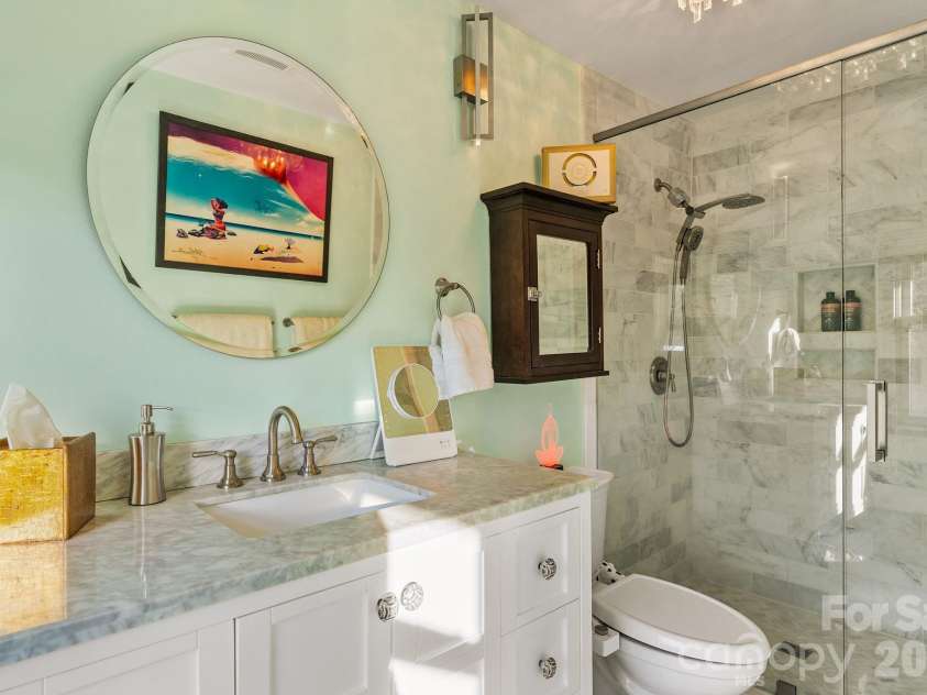 2 Bevlyn Drive, Asheville, NC 28803.  MLS# CAR4417526, YatesRealty ID 29823. 