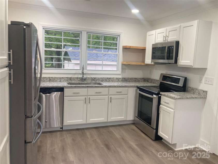 109 BARRETT Street, Cherryville, NC 28021.  MLS# CAR4288205, YatesRealty ID 29824. 