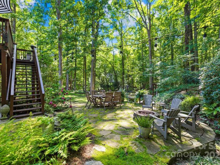 20601 Autumn Breeze Court, Cornelius, NC 28031.  MLS# CAR4284173, YatesRealty ID 29825. Back Yard