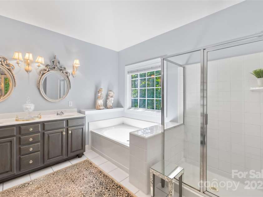 20601 Autumn Breeze Court, Cornelius, NC 28031.  MLS# CAR4284173, YatesRealty ID 29825. Primary Bath