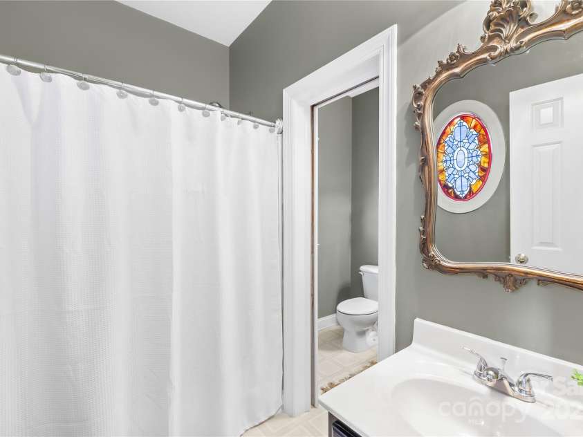 20601 Autumn Breeze Court, Cornelius, NC 28031.  MLS# CAR4284173, YatesRealty ID 29825. Second Full Bath Upper Level