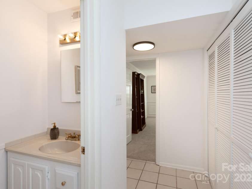 1336 Rock Point Road, Charlotte, NC 28270.  MLS# CAR4286837, YatesRealty ID 29826. 