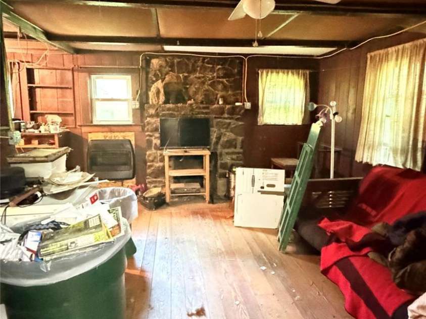 20 Utopia Road, Asheville, NC 28805.  MLS# CAR4392842, YatesRealty ID 29827. 