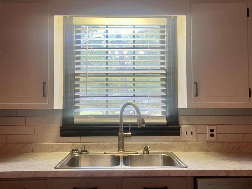 278 Forest Park Drive, Denton, NC 27239.  MLS# CAR4286338, YatesRealty ID 29827. 