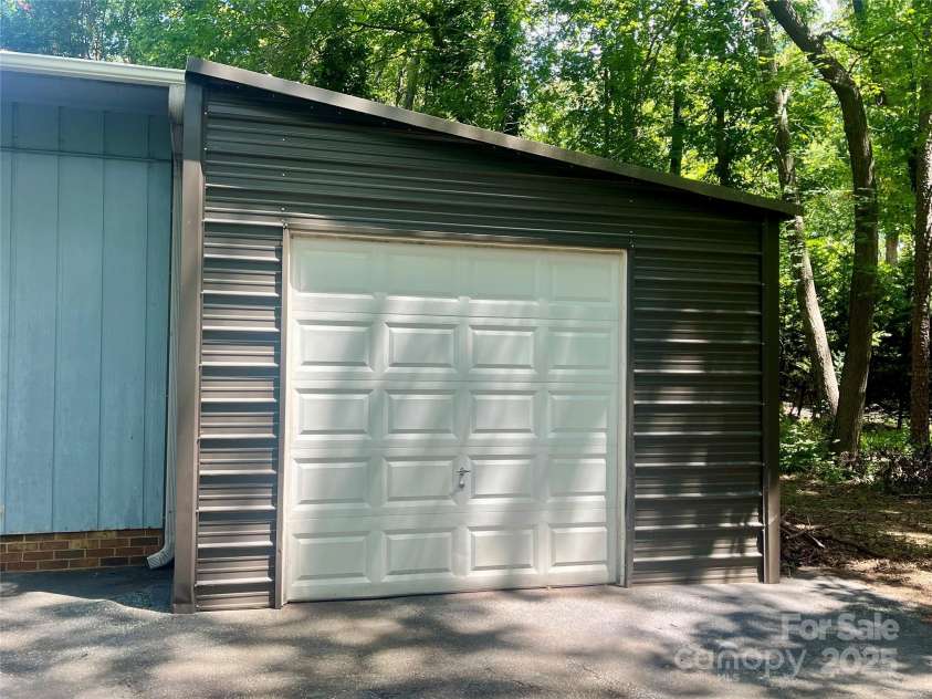 278 Forest Park Drive, Denton, NC 27239.  MLS# CAR4286338, YatesRealty ID 29827. 