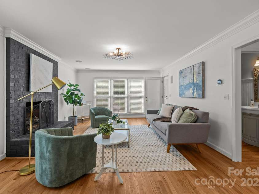 2702 Oxborough Drive, Matthews, NC 28105.  MLS# CAR4282364, YatesRealty ID 29828. 