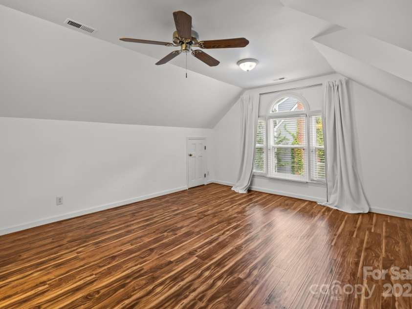 2702 Oxborough Drive, Matthews, NC 28105.  MLS# CAR4282364, YatesRealty ID 29828. 