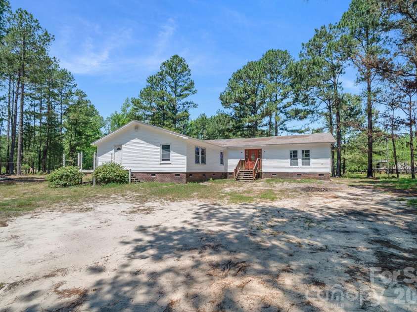 696 A Oak Ridge Church Road, Kershaw, SC 29067.  MLS# CAR4391218, YatesRealty ID 29829. 