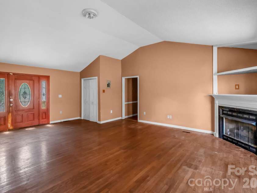 696 A Oak Ridge Church Road, Kershaw, SC 29067.  MLS# CAR4391218, YatesRealty ID 29829. 