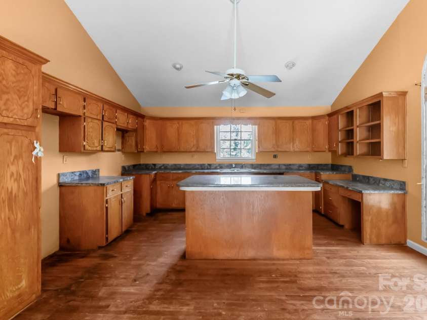 696 A Oak Ridge Church Road, Kershaw, SC 29067.  MLS# CAR4391218, YatesRealty ID 29829. 