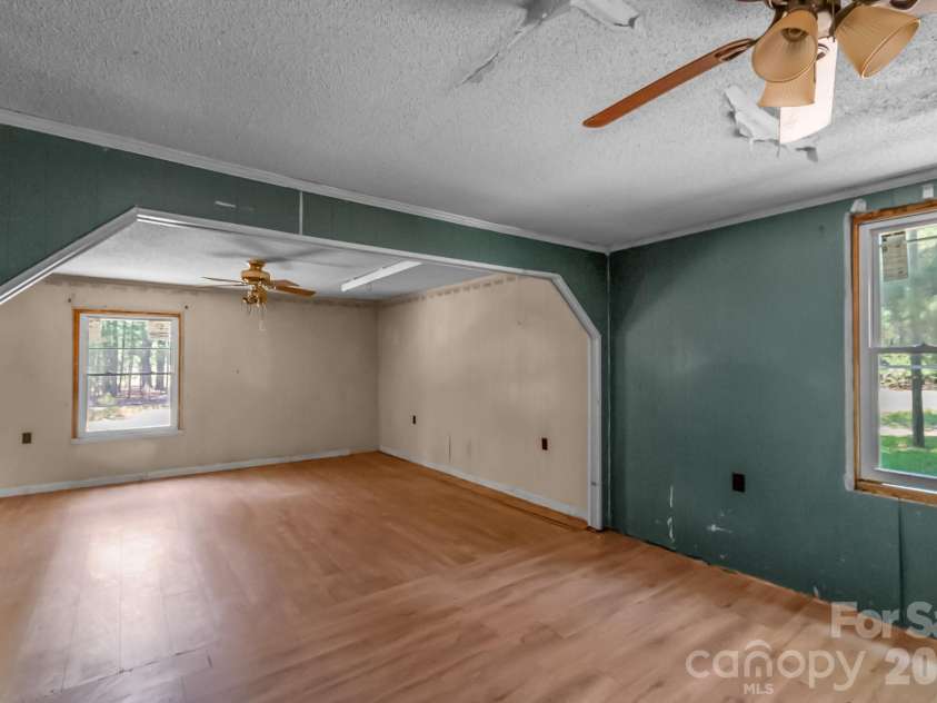 696 A Oak Ridge Church Road, Kershaw, SC 29067.  MLS# CAR4391218, YatesRealty ID 29829. 
