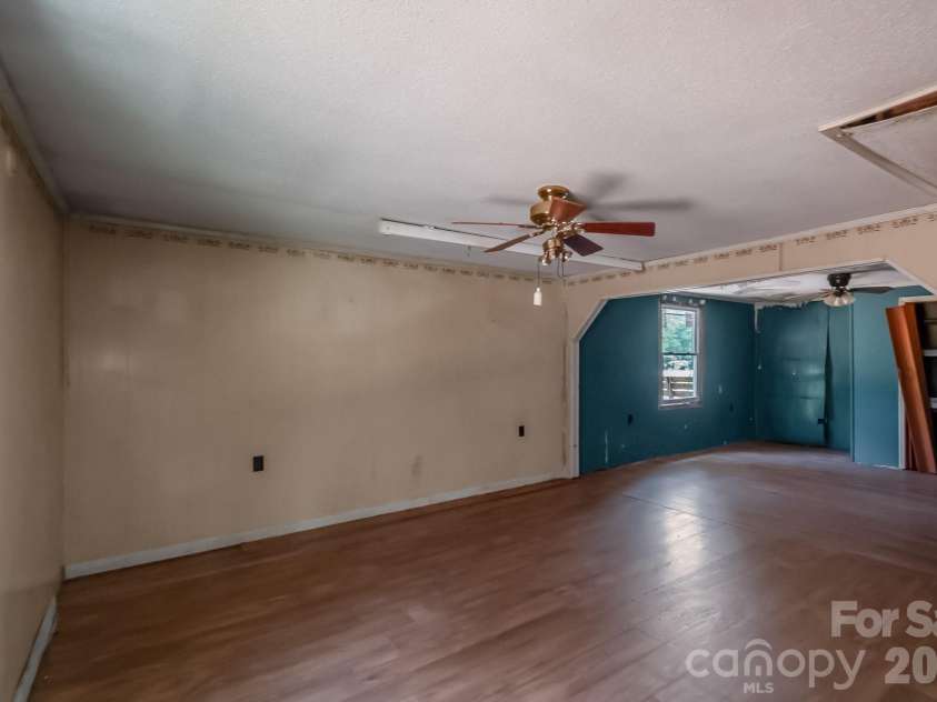 696 A Oak Ridge Church Road, Kershaw, SC 29067.  MLS# CAR4391218, YatesRealty ID 29829. 