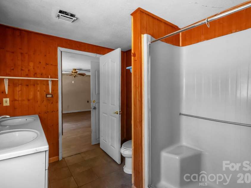 696 A Oak Ridge Church Road, Kershaw, SC 29067.  MLS# CAR4391218, YatesRealty ID 29829. 