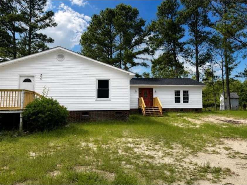 696 A Oak Ridge Church Road, Kershaw, SC 29067.  MLS# CAR4391218, YatesRealty ID 29829. 