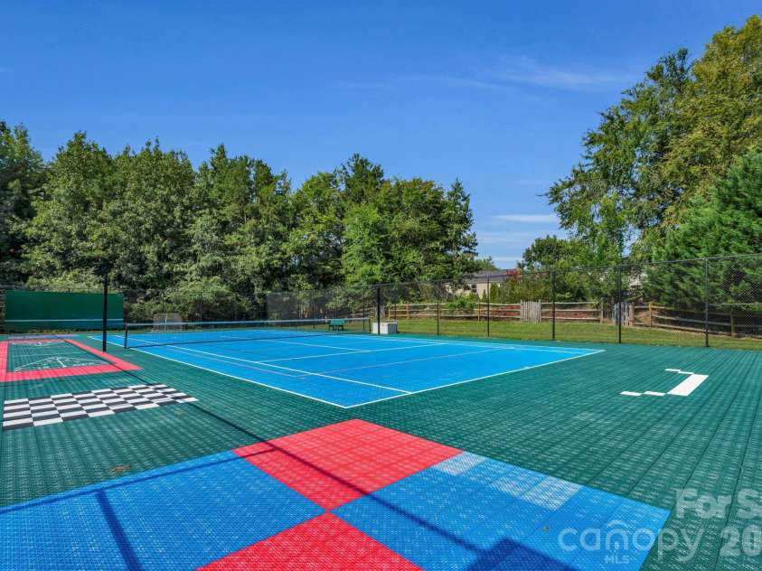 12006 Woodside Falls Road, Pineville, NC 28134.  MLS# CAR4336658, YatesRealty ID 2983. 