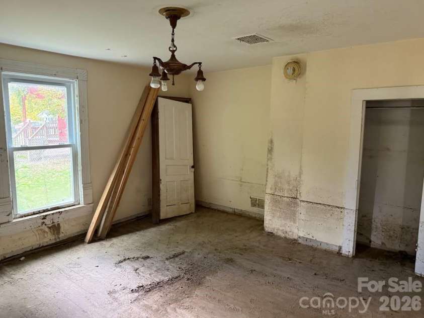 166 Old Helton School Road, Lansing, NC 28643.  MLS# CAR4333669, YatesRealty ID 2983. 