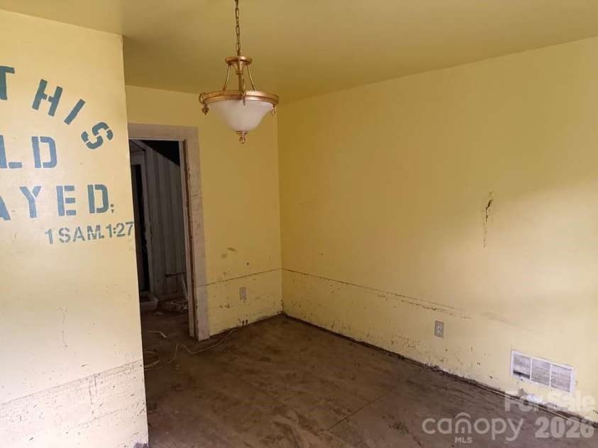 166 Old Helton School Road, Lansing, NC 28643.  MLS# CAR4333669, YatesRealty ID 2983. 