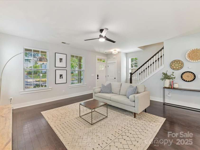 2522 Double Oaks Road, Charlotte, NC 28206.  MLS# CAR4286434, YatesRealty ID 29830. 