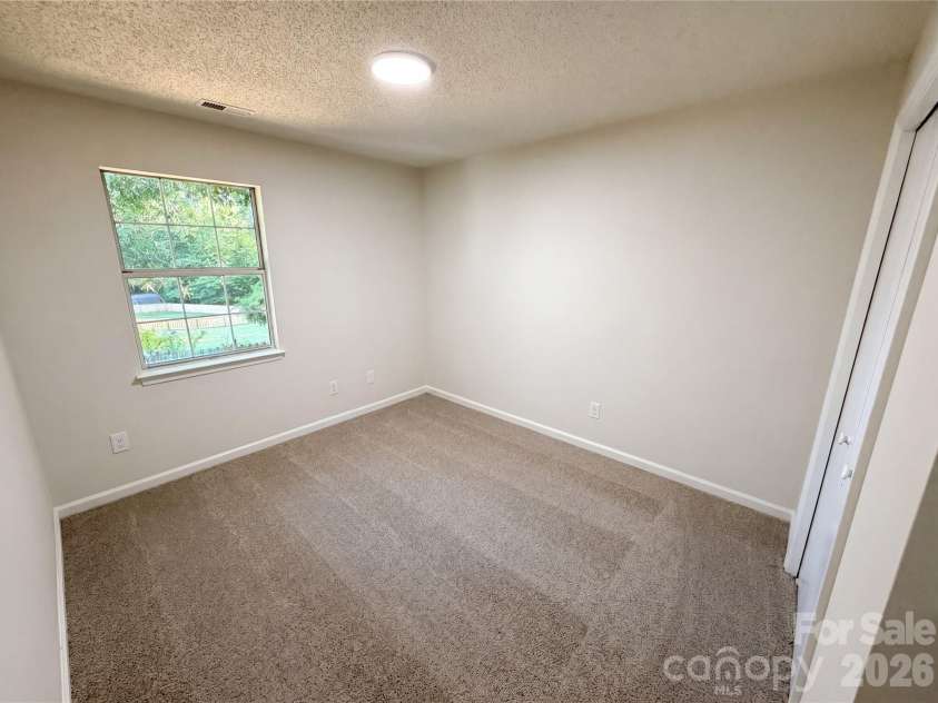 4720 Topsail Court, Charlotte, NC 28212.  MLS# CAR4383742, YatesRealty ID 29830. 