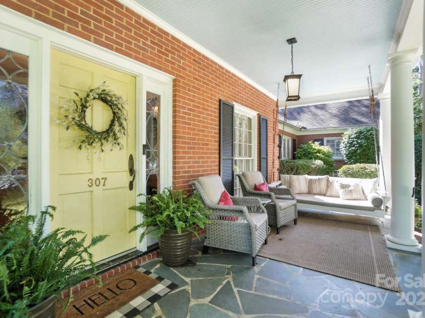 307 Dogwood Drive, Mount Holly, NC 28120.  MLS# CAR4273182, YatesRealty ID 29831. 