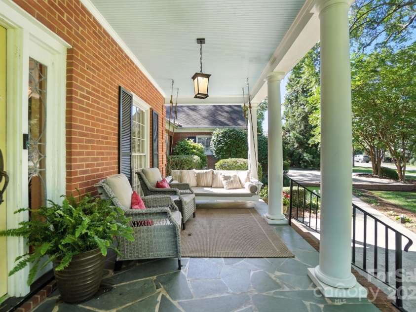 307 Dogwood Drive, Mount Holly, NC 28120.  MLS# CAR4273182, YatesRealty ID 29831. 