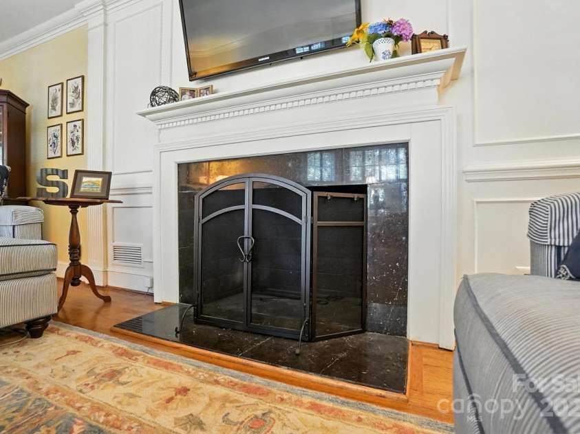 307 Dogwood Drive, Mount Holly, NC 28120.  MLS# CAR4273182, YatesRealty ID 29831. 