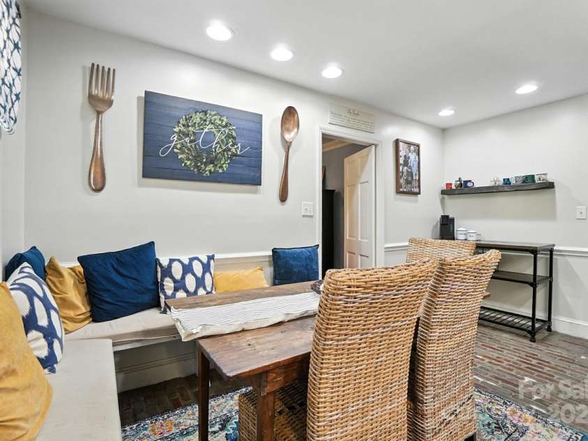 307 Dogwood Drive, Mount Holly, NC 28120.  MLS# CAR4273182, YatesRealty ID 29831. 