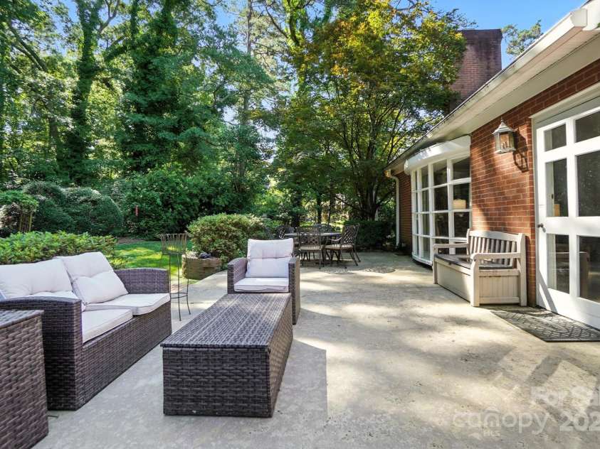 307 Dogwood Drive, Mount Holly, NC 28120.  MLS# CAR4273182, YatesRealty ID 29831. 