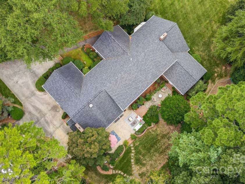 307 Dogwood Drive, Mount Holly, NC 28120.  MLS# CAR4273182, YatesRealty ID 29831. 