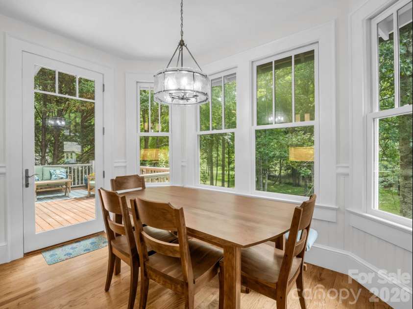 47 Cheshire Drive, Black Mountain, NC 28711.  MLS# CAR4385711, YatesRealty ID 29831. 