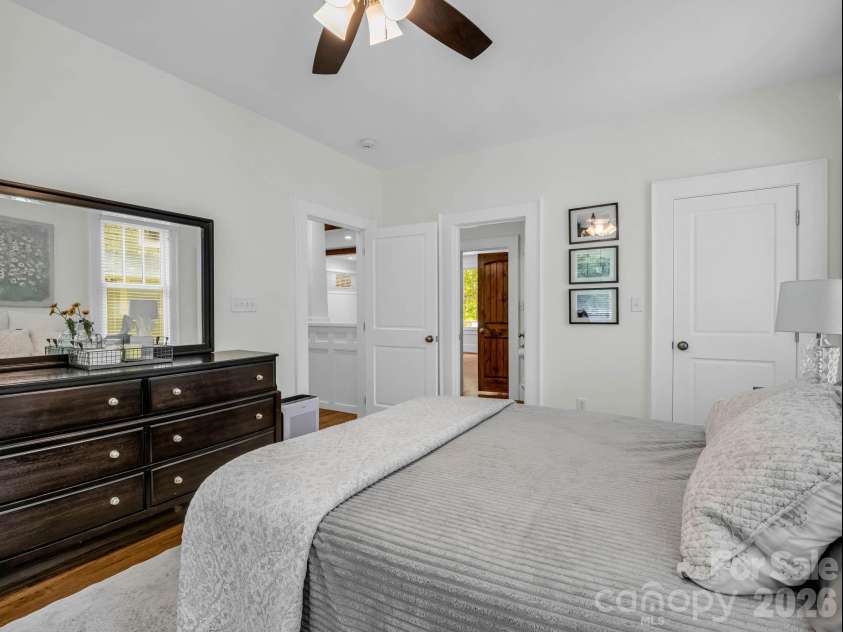 47 Cheshire Drive, Black Mountain, NC 28711.  MLS# CAR4385711, YatesRealty ID 29831. 
