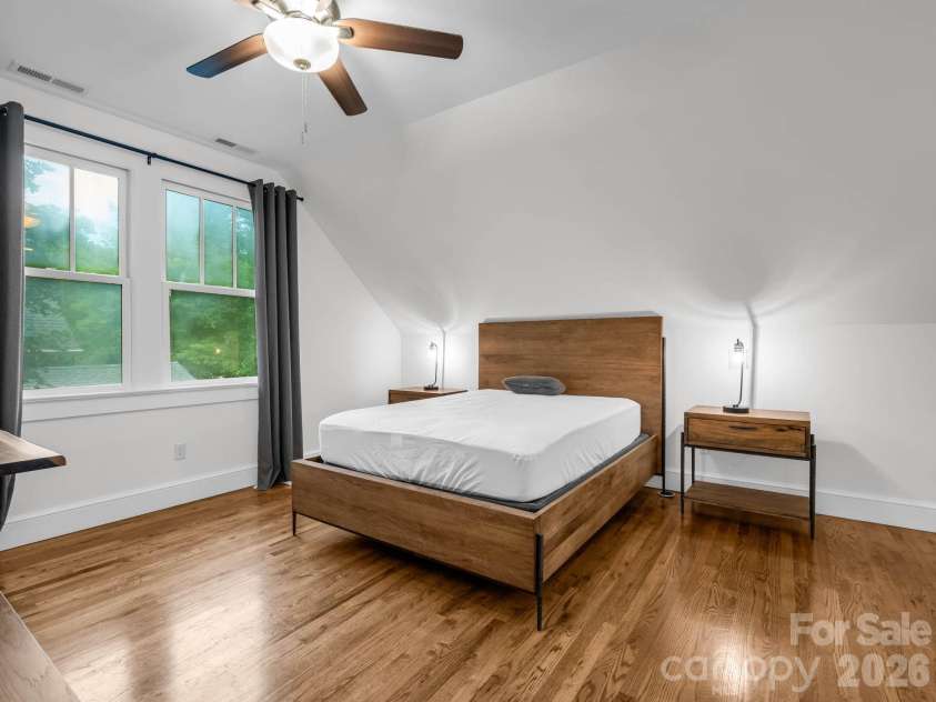 47 Cheshire Drive, Black Mountain, NC 28711.  MLS# CAR4385711, YatesRealty ID 29831. 