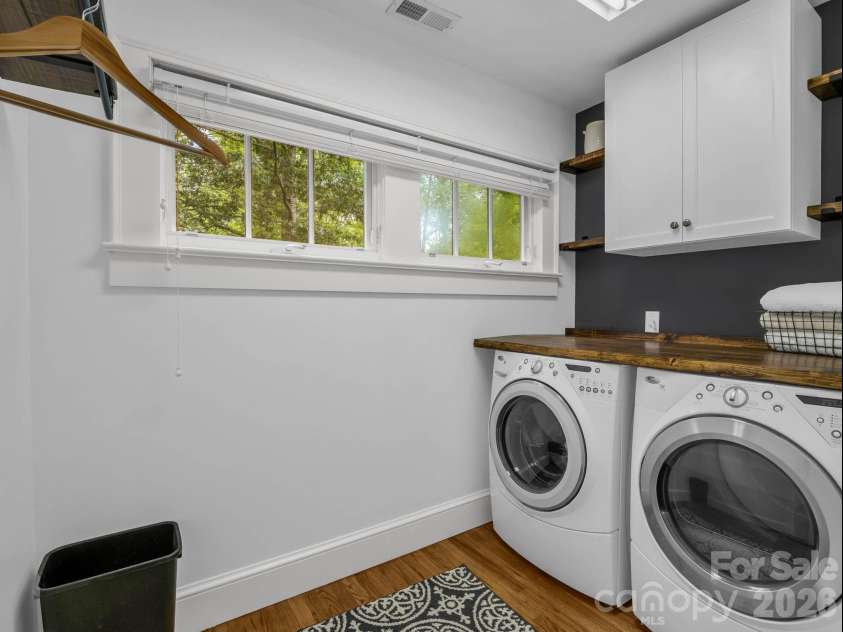 47 Cheshire Drive, Black Mountain, NC 28711.  MLS# CAR4385711, YatesRealty ID 29831. 