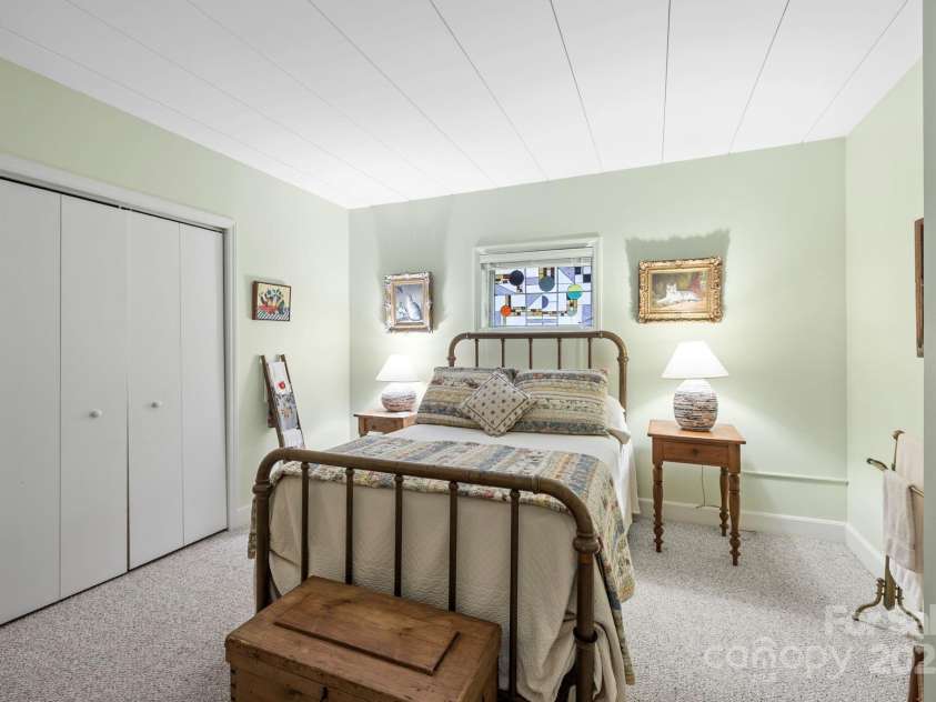 21 Rhododendron Road, Black Mountain, NC 28711.  MLS# CAR4266753, YatesRealty ID 29832. 4th BR~ basement