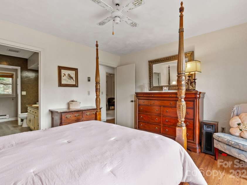 386 Country Club Drive, Canton, NC 28716.  MLS# CAR4272951, YatesRealty ID 29833. Primary Bedroom
