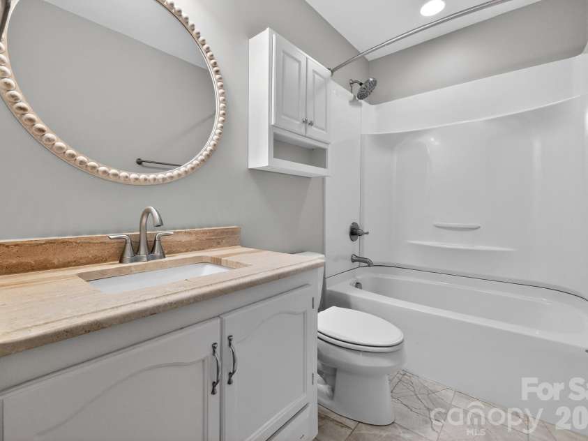 4382 Cross Ridge Drive, Gastonia, NC 28056.  MLS# CAR4392591, YatesRealty ID 29834. 